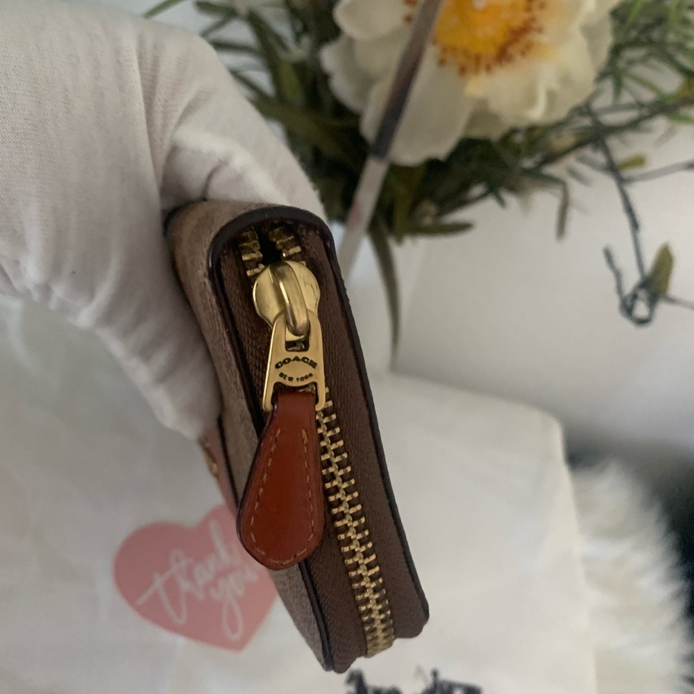 Coach Signature Tan Rust Zip Around Wallet - Picture 3 of 7